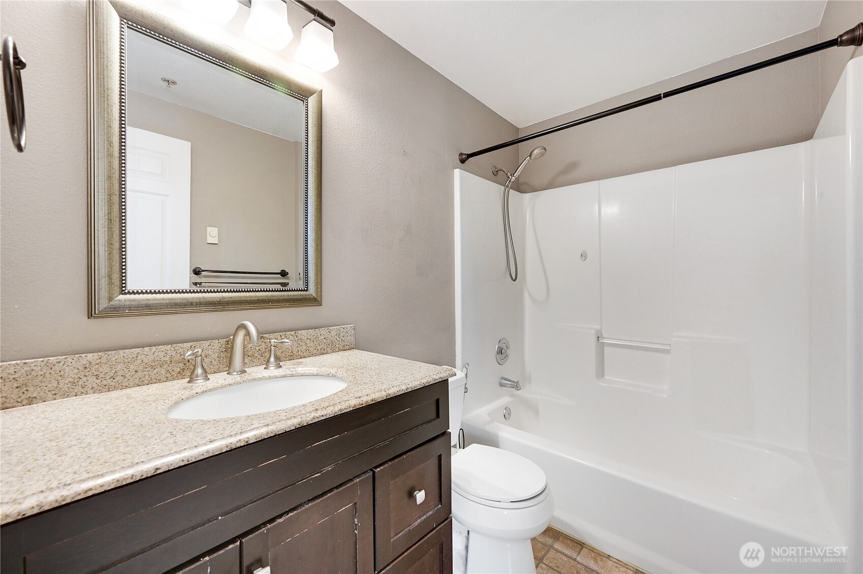 4719 NW Walgren Drive #D-101, Silverdale, WA 98383