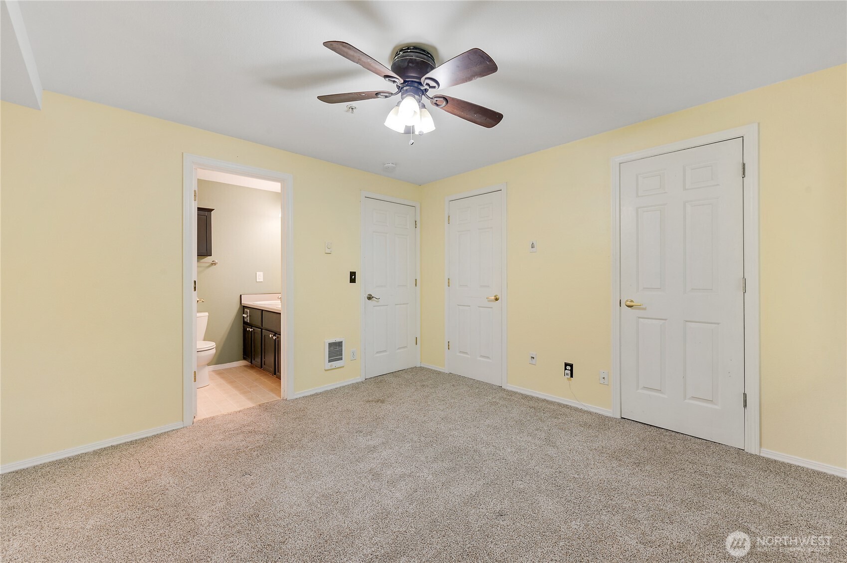 4719 NW Walgren Drive #D-101, Silverdale, WA 98383