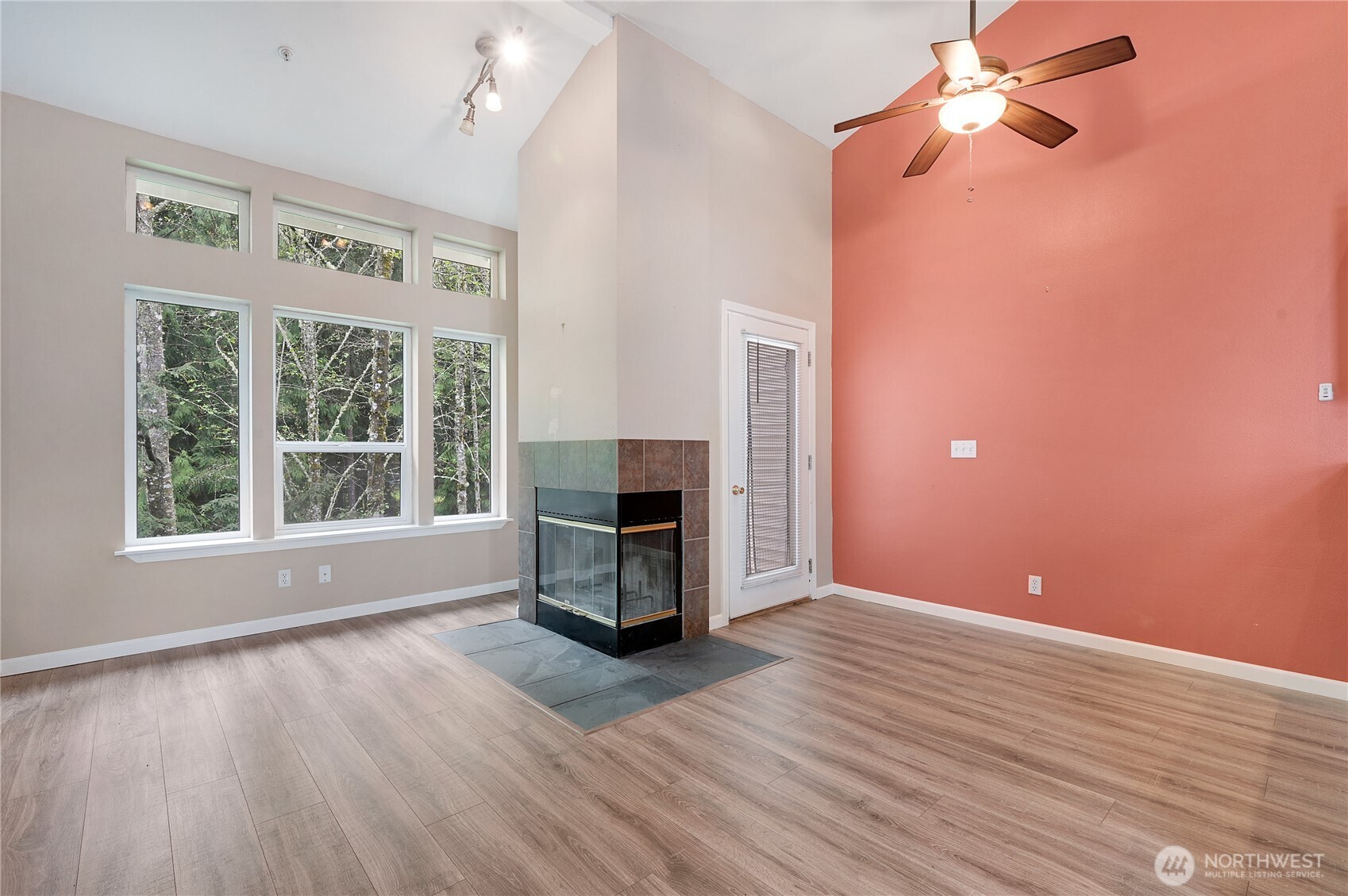 4719 NW Walgren Drive #D-101, Silverdale, WA 98383