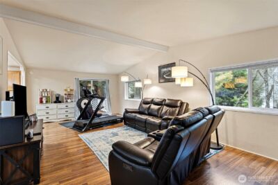 10407 206th Avenue NE, Redmond, WA 98053 - Photo 4