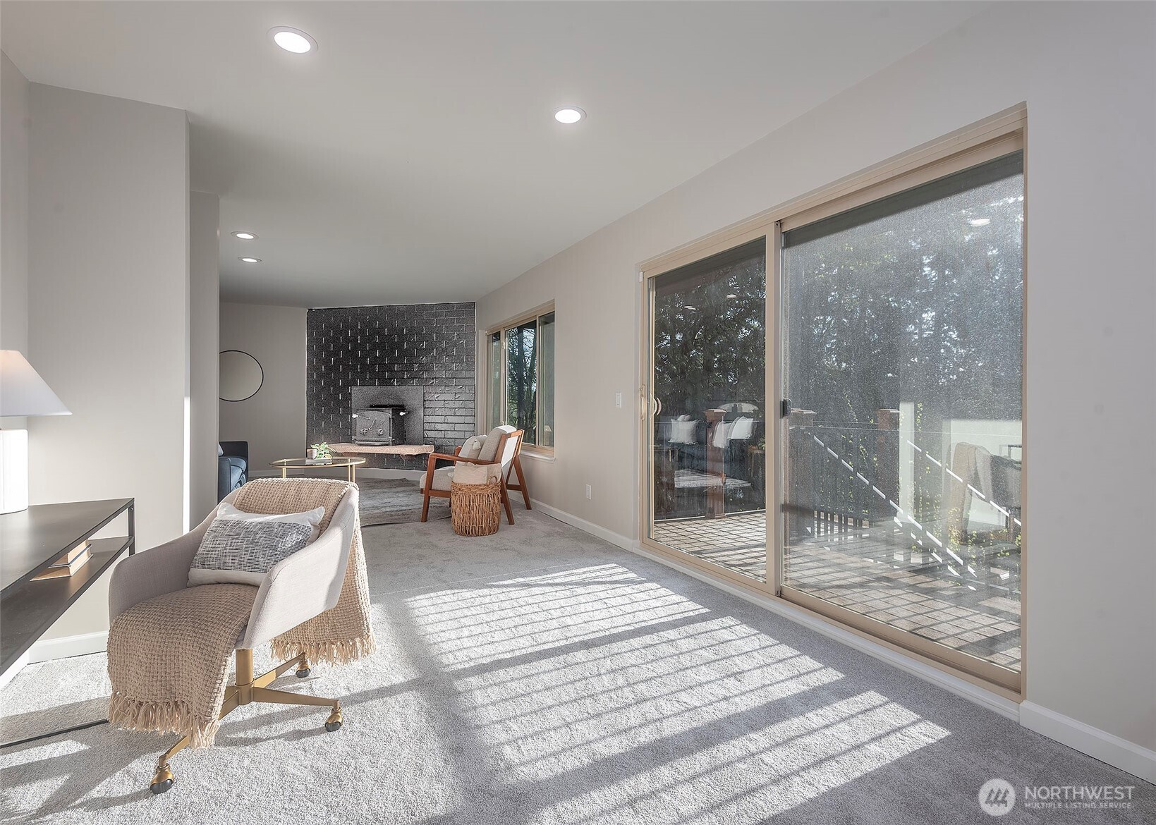 18631 E Spring Lake Drive SE, Renton, WA 98058