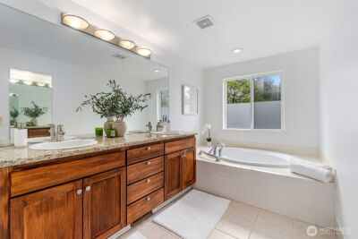 11423 NE 86th Street , Kirkland, WA 98033 - Photo 22
