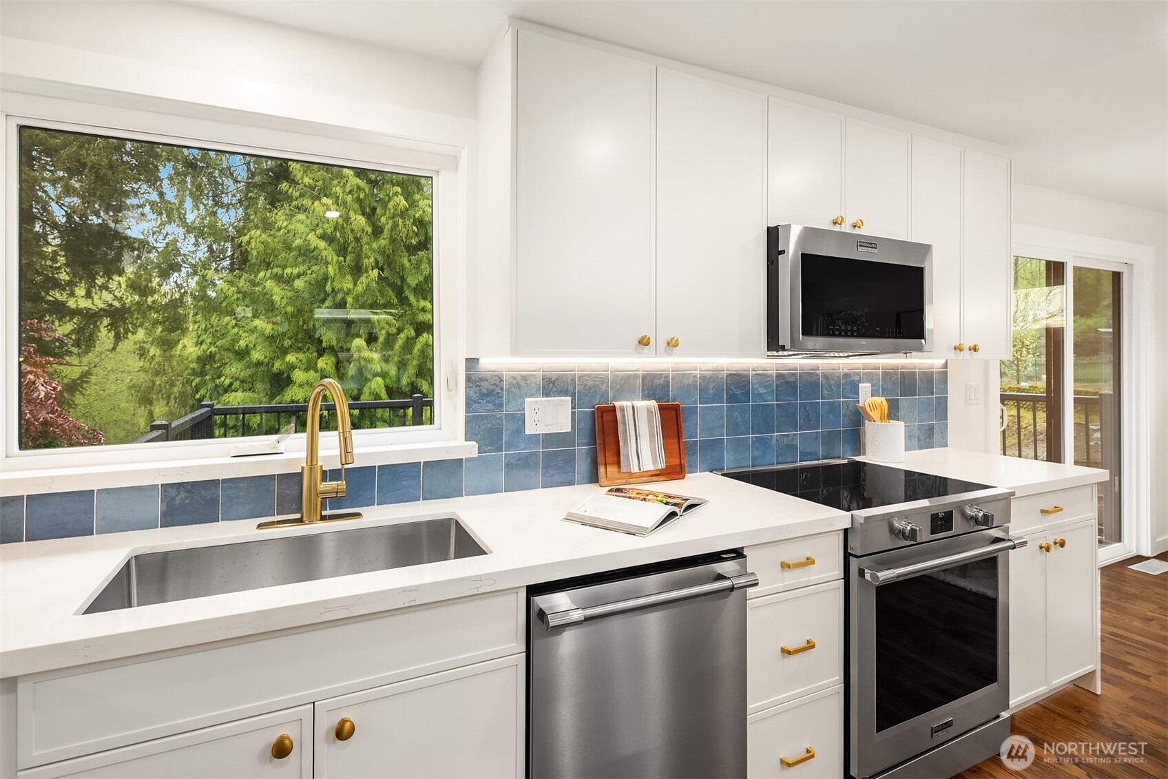 21237 38th Place W, Brier, WA 98036-6810