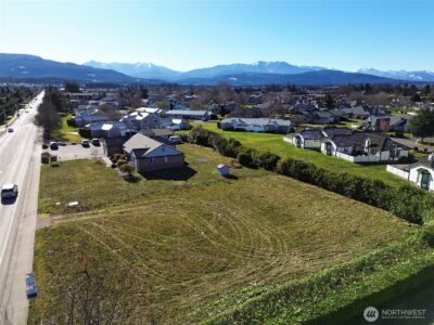 955 N 5th Avenue , Sequim, WA 98382
