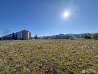 955 N 5th Avenue , Sequim, WA 98382 - Photo 15