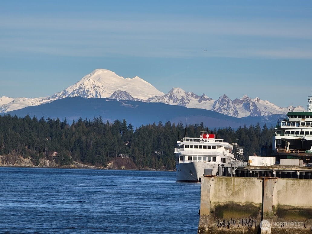 1600 5th Street #C-100, Anacortes, WA 98221