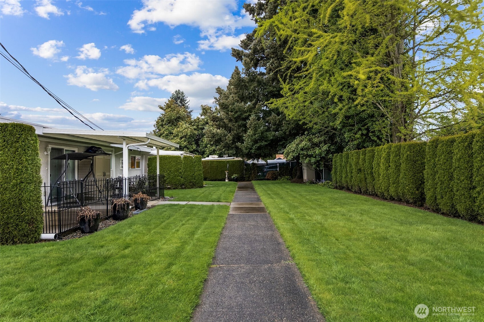 319 7th Place SE, Puyallup, WA 98372