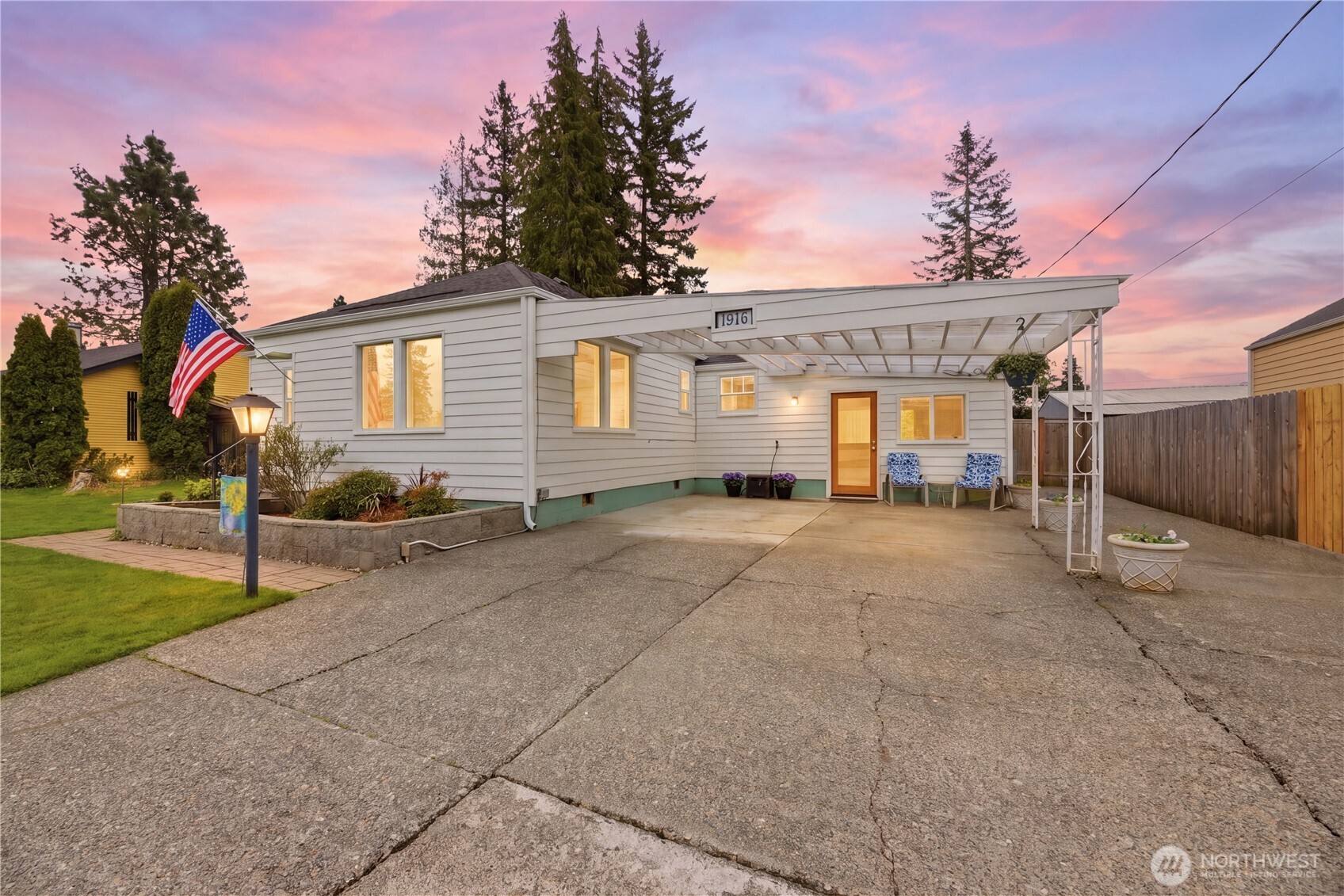 1916 Wilson Avenue , Enumclaw, WA 98022