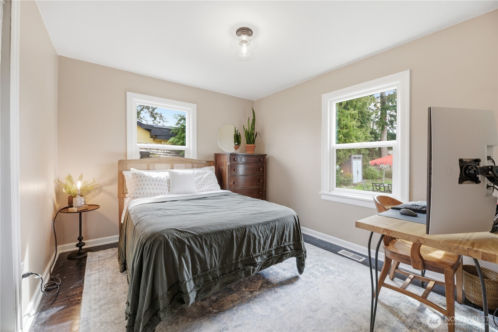 1916 Wilson Avenue , Enumclaw, WA 98022