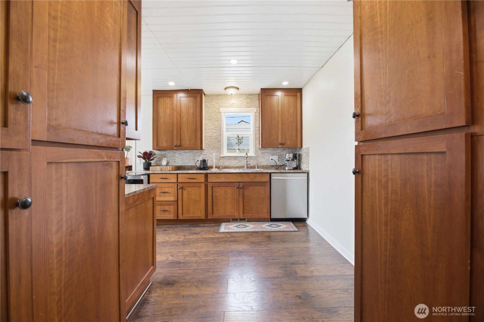 1916 Wilson Avenue , Enumclaw, WA 98022