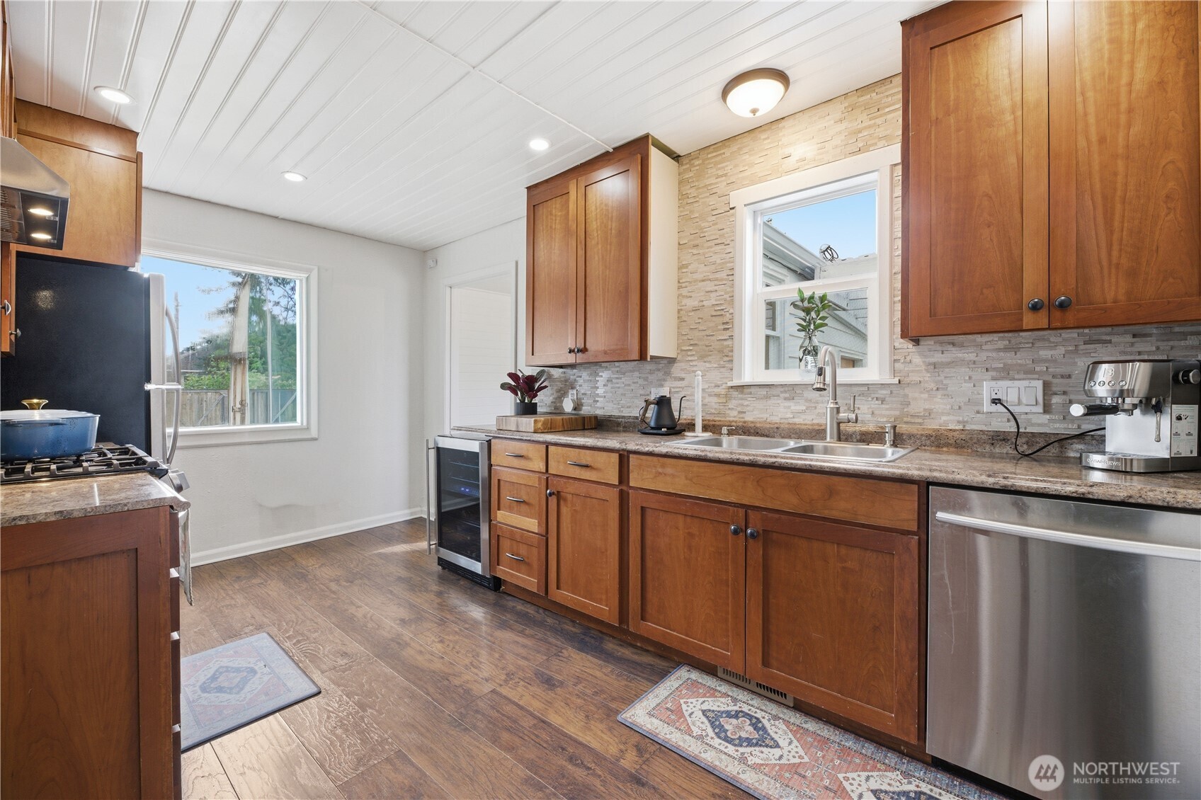 1916 Wilson Avenue , Enumclaw, WA 98022