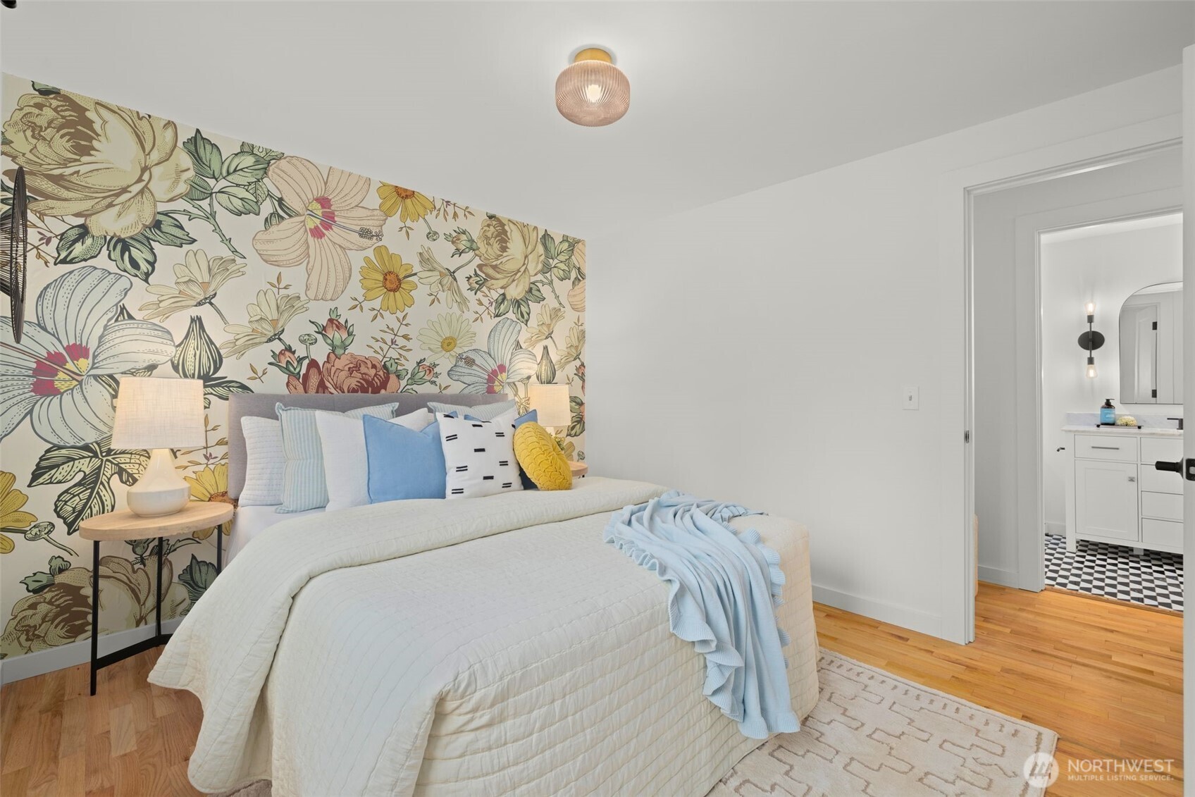 7424 NE 120th Street , Kirkland, WA 98034