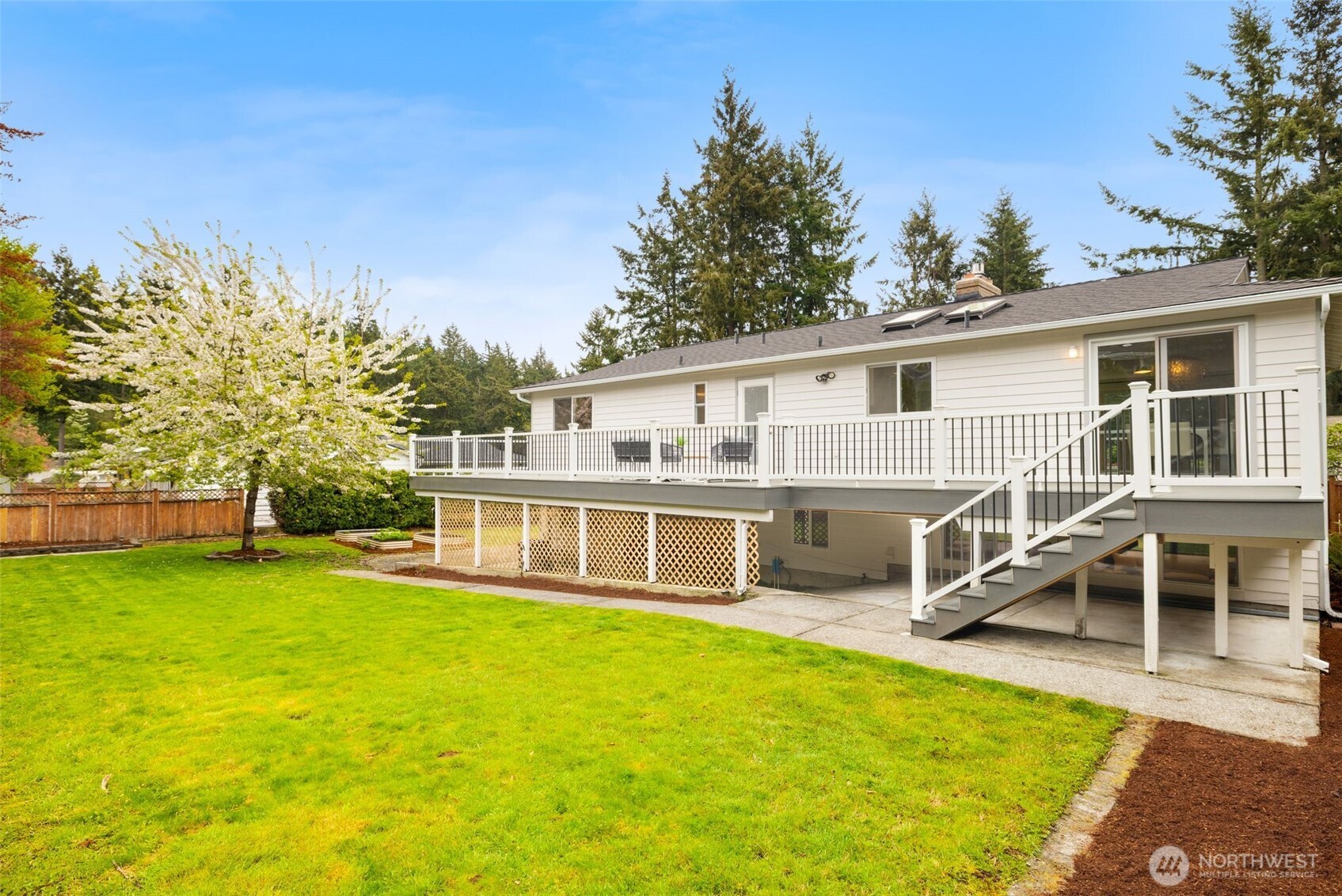 7424 NE 120th Street , Kirkland, WA 98034