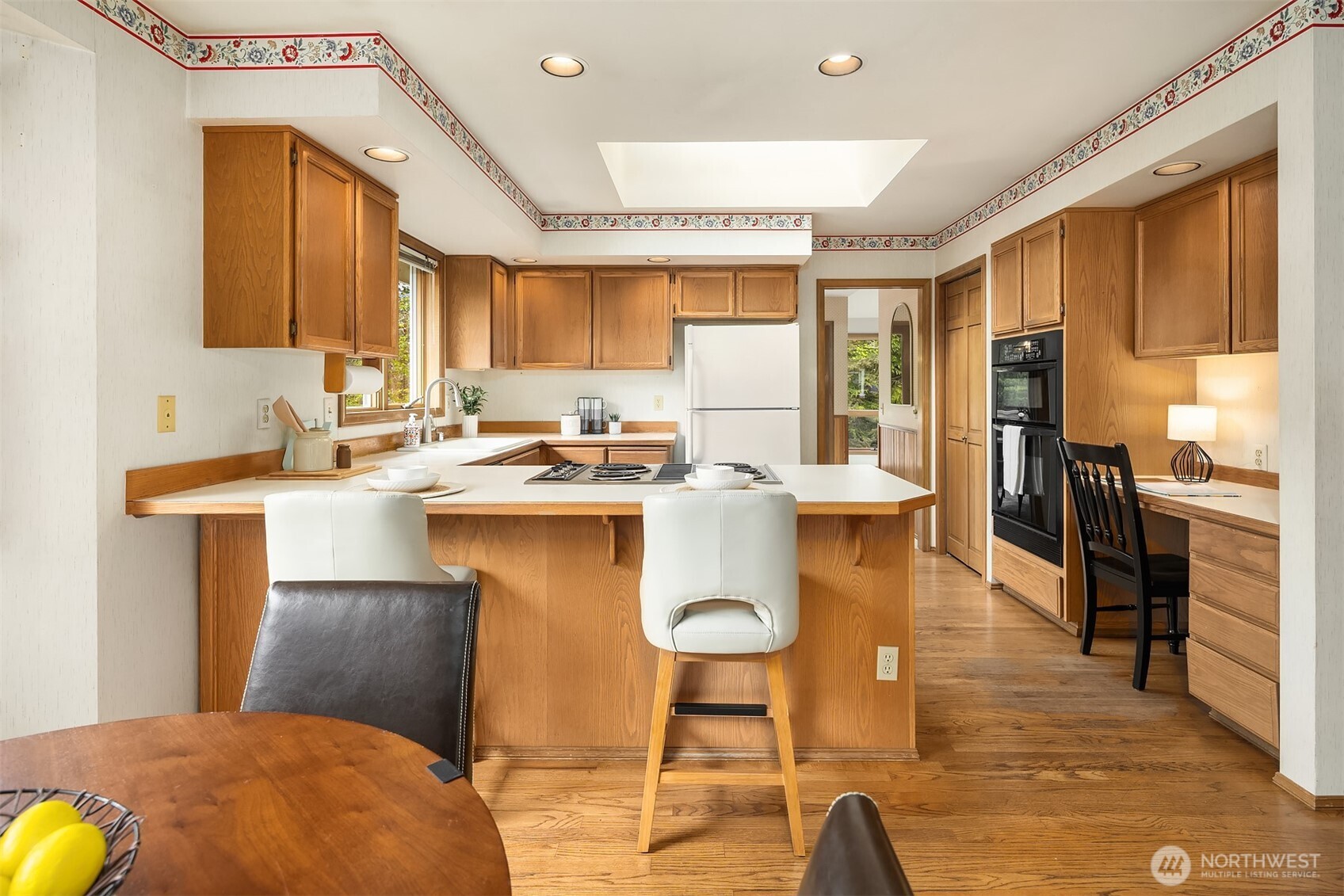 1201 6th Place S, Edmonds, WA 98020