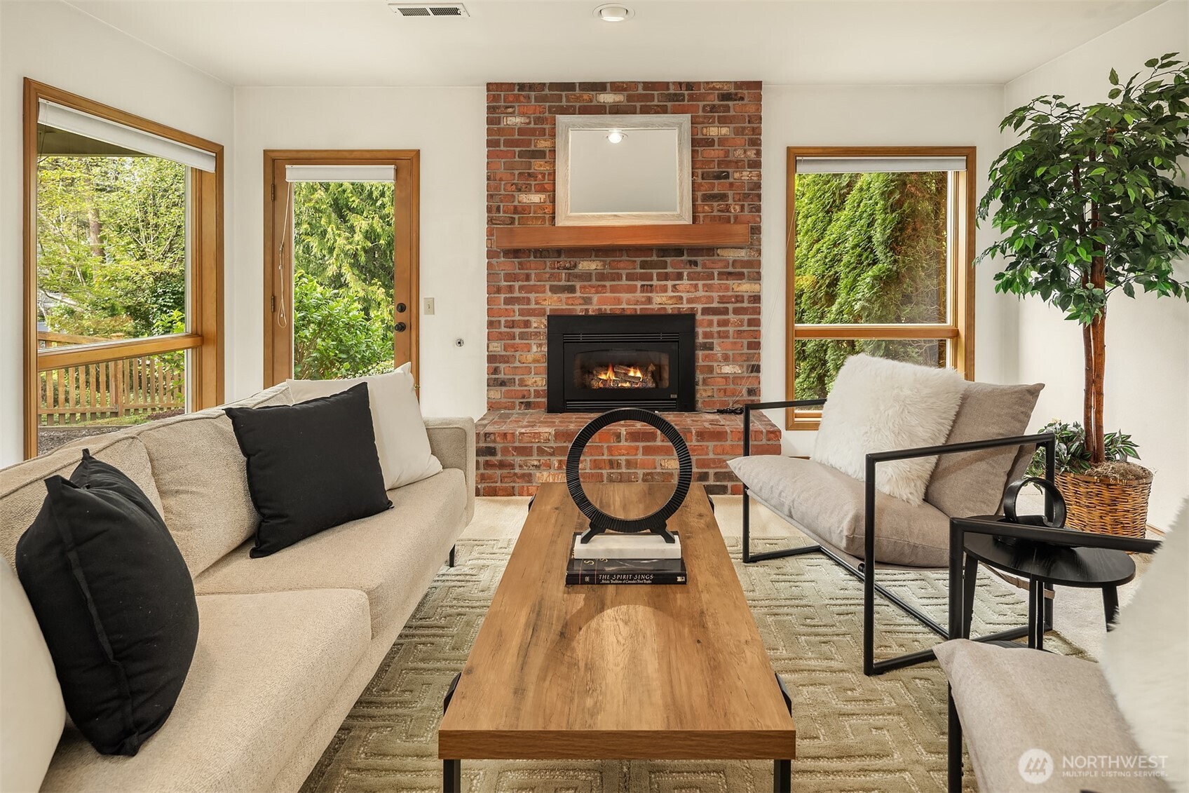 1201 6th Place S, Edmonds, WA 98020