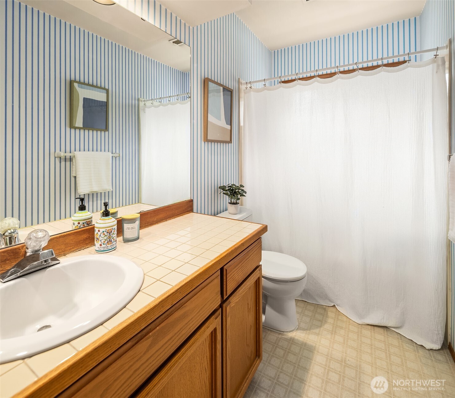 1201 6th Place S, Edmonds, WA 98020