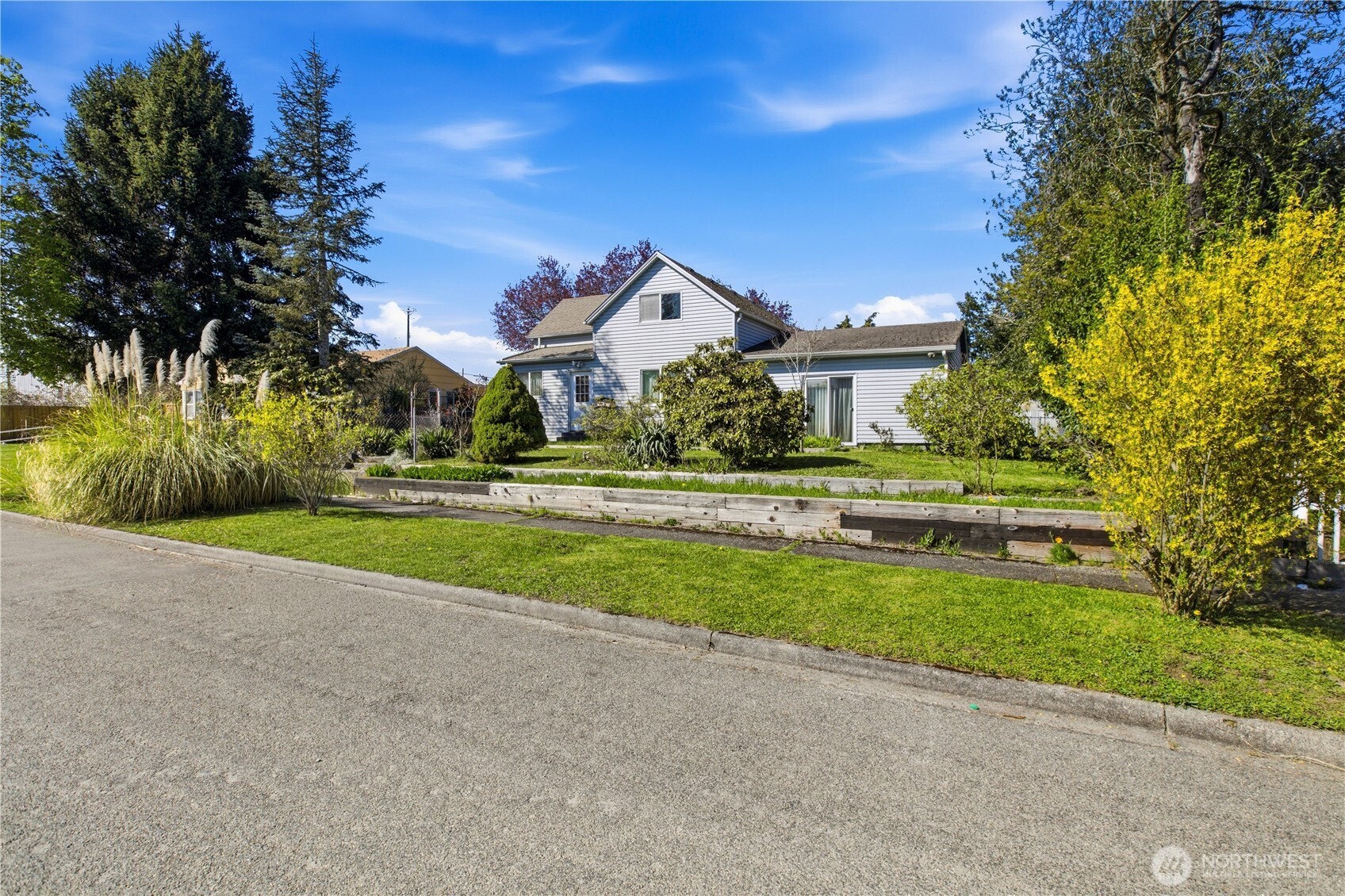 815 E 60th Street , Tacoma, WA 98404