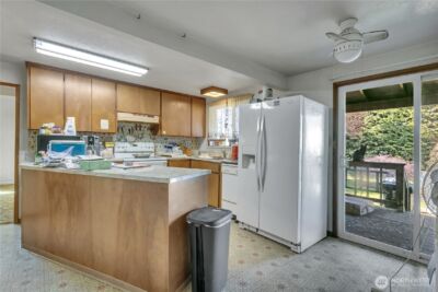 815 E 60th Street , Tacoma, WA 98404 - Photo 9
