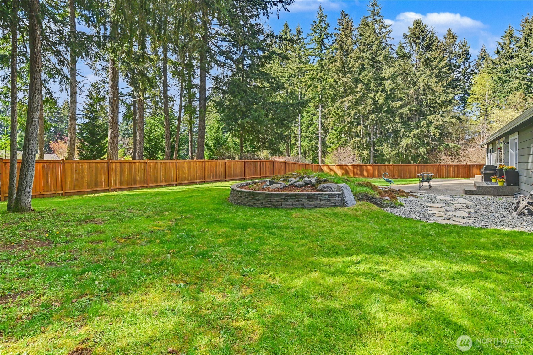 8011 Countrywood Drive SE, Olympia, WA 98501
