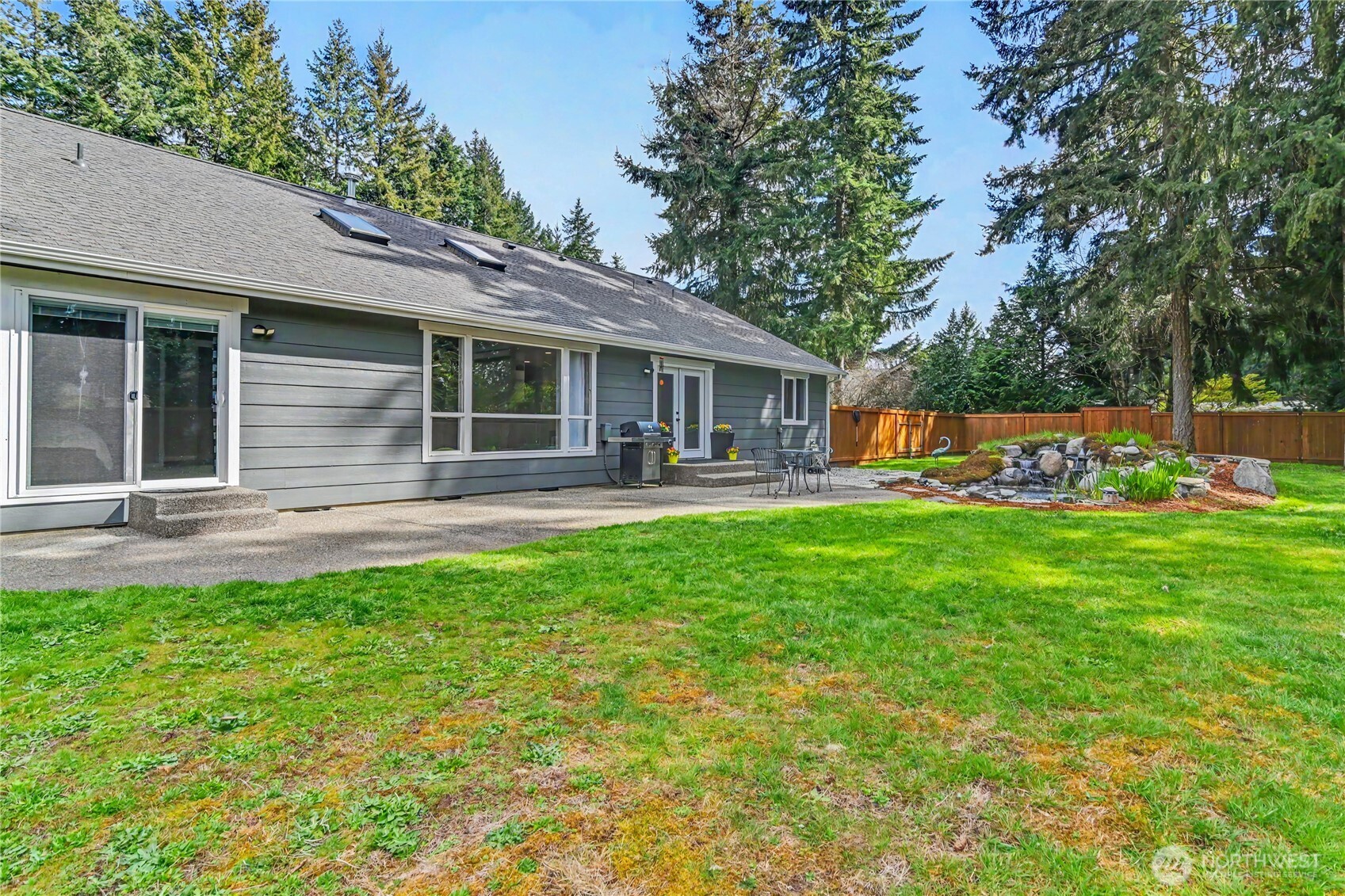 8011 Countrywood Drive SE, Olympia, WA 98501