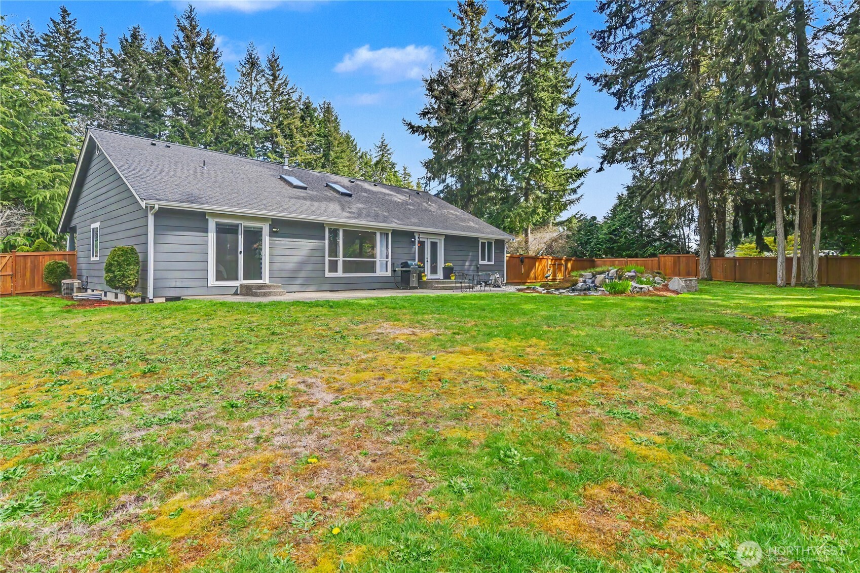 8011 Countrywood Drive SE, Olympia, WA 98501