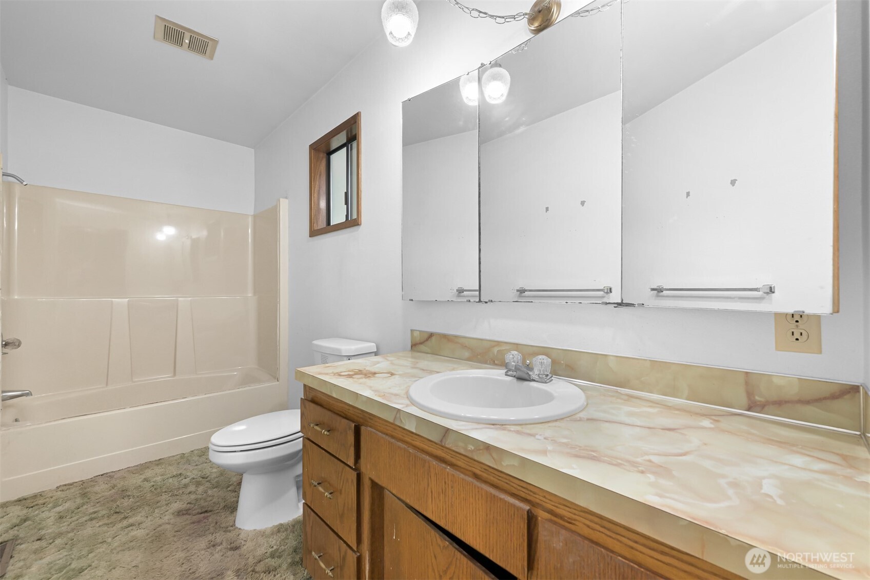 1711 Village Drive , Lynden, WA 98264