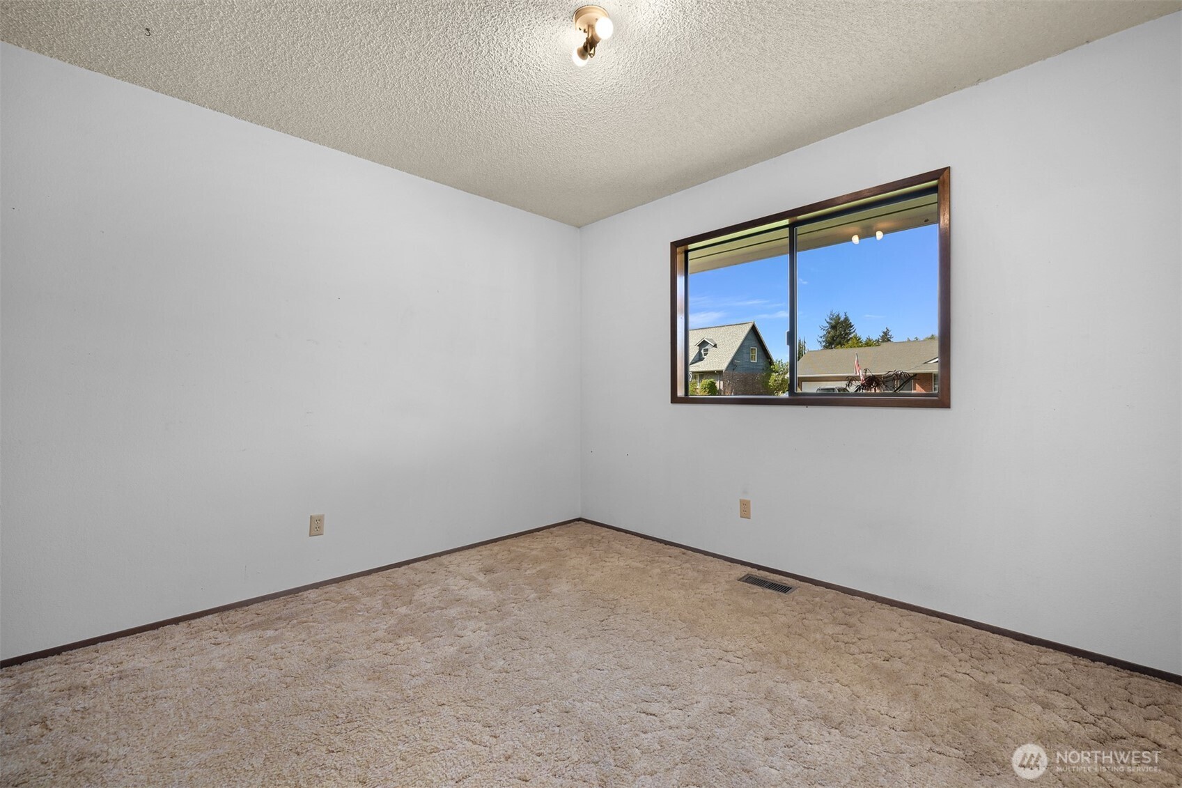 1711 Village Drive , Lynden, WA 98264