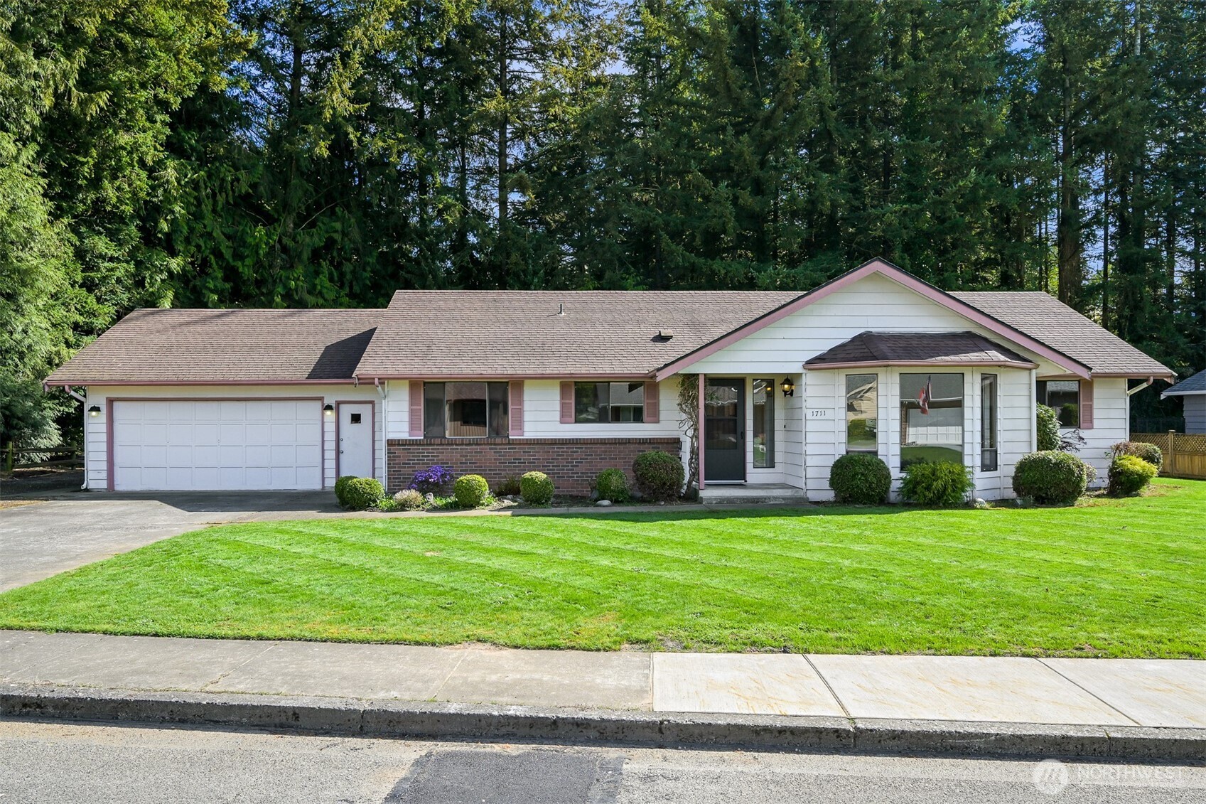 1711 Village Drive , Lynden, WA 98264