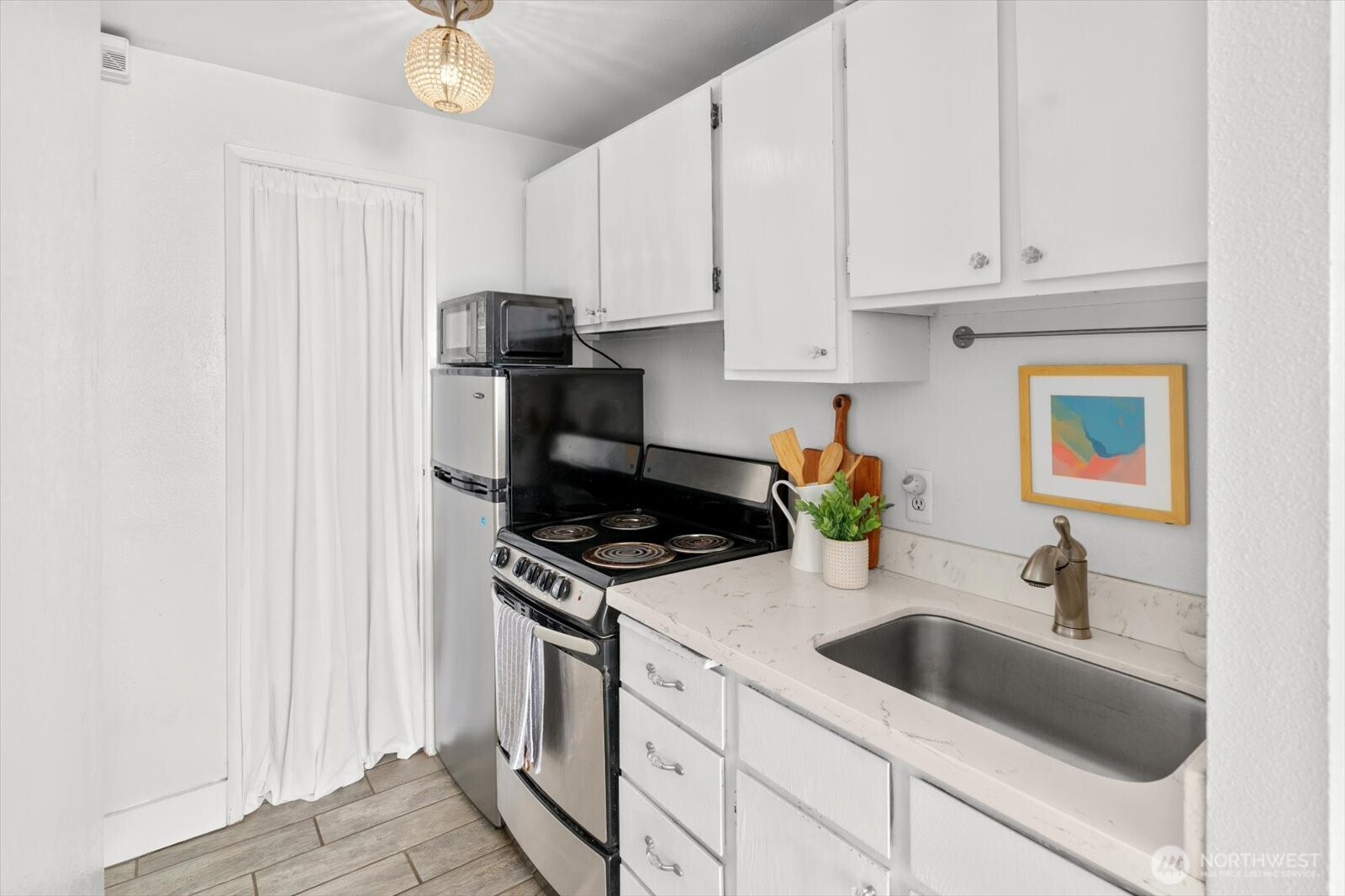 1017 Minor Avenue #206, Seattle, WA 98104-1304