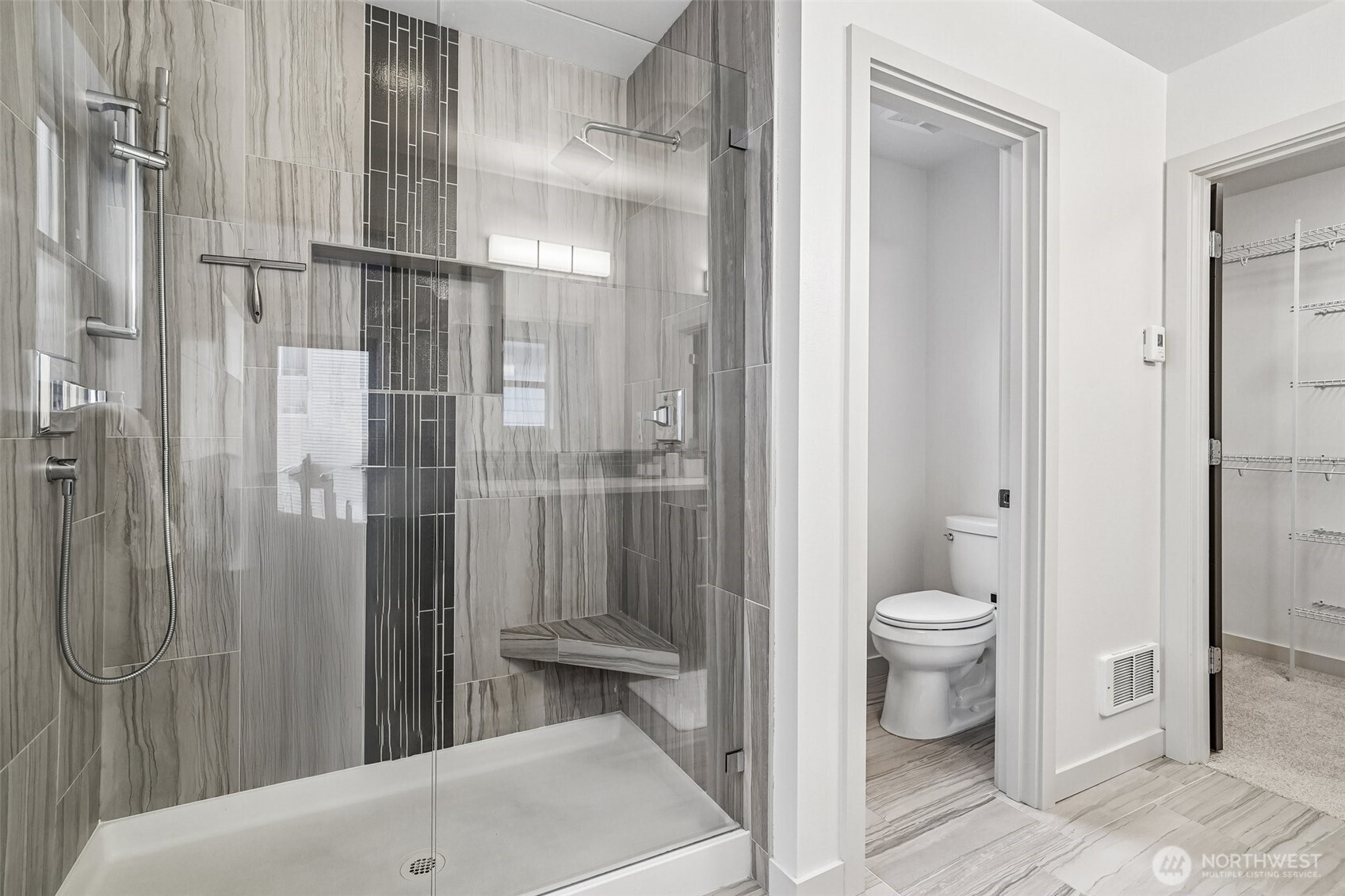 8297 5th Avenue NE, Seattle, WA 98115-4116