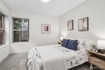 8297 5th Avenue NE, Seattle, WA 98115-4116 - Photo 16