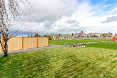 17806 106th Street E, Bonney Lake, WA 98391 - Photo 16