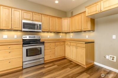17806 106th Street E, Bonney Lake, WA 98391 - Photo 10