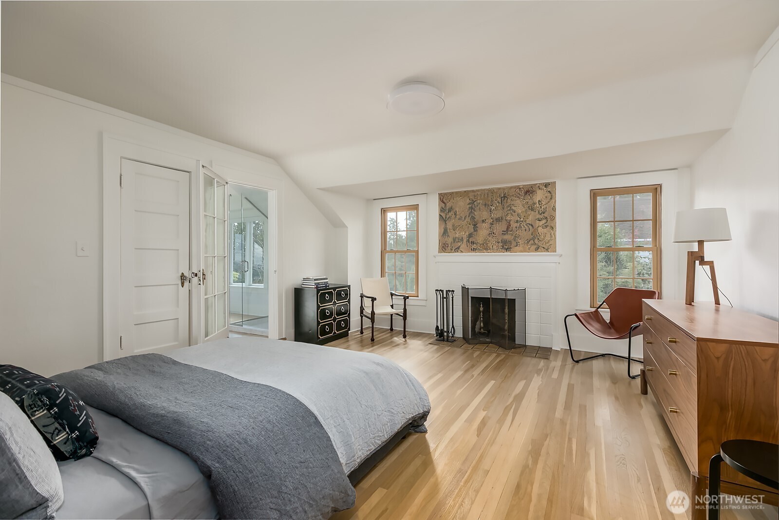 624 35th Avenue , Seattle, WA 98122