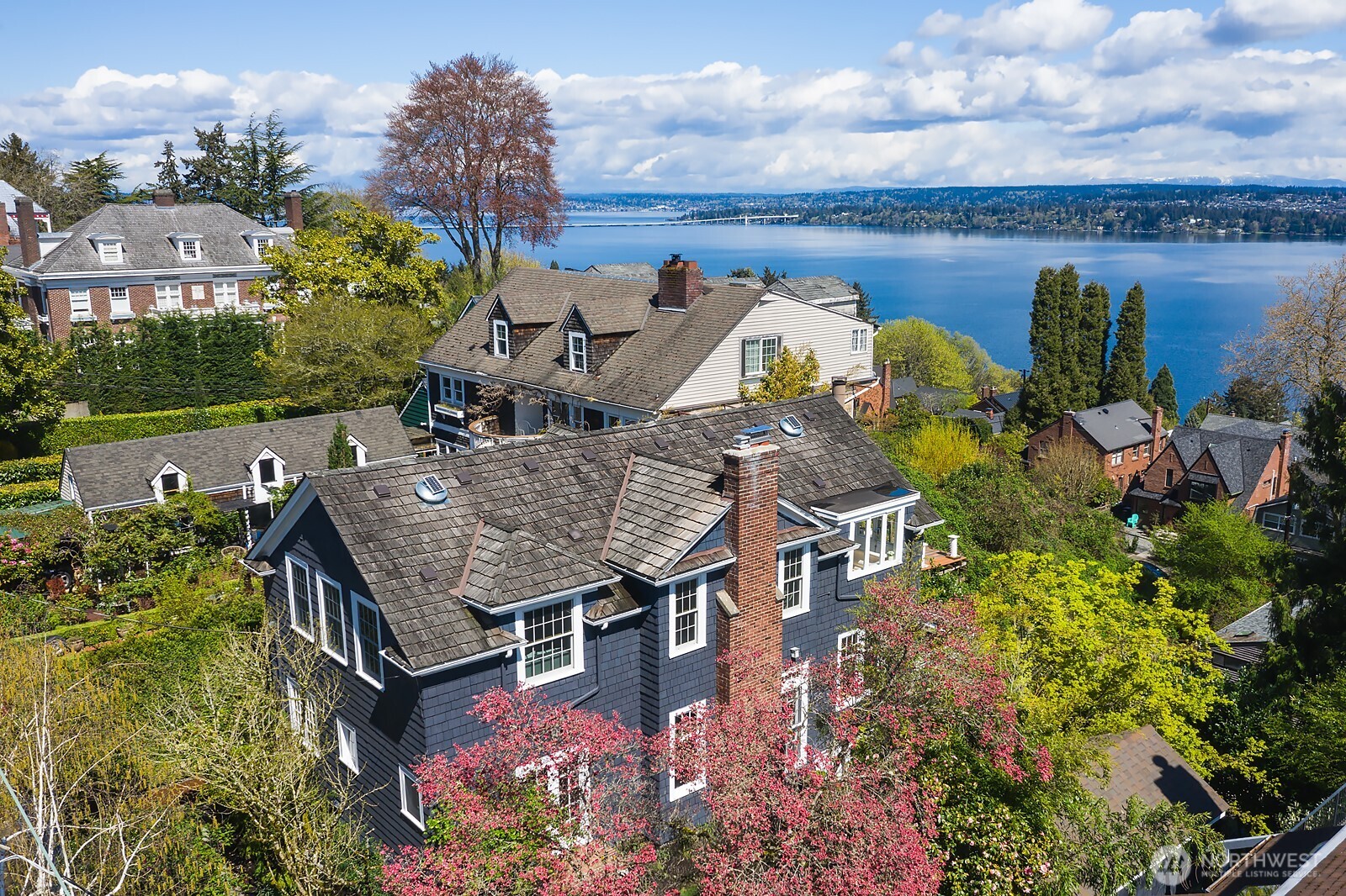 624 35th Avenue , Seattle, WA 98122