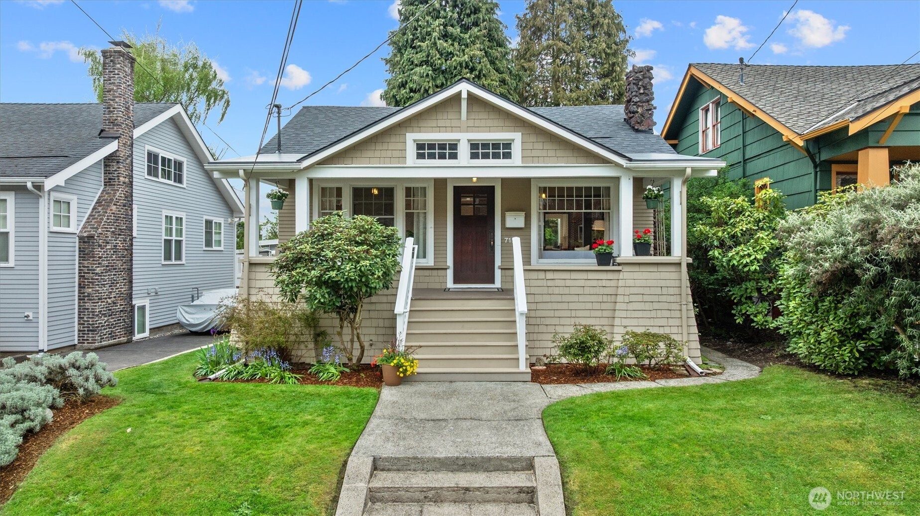 715 N 48th Street , Seattle, WA 98103