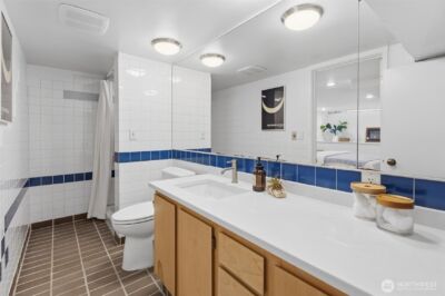 715 N 48th Street , Seattle, WA 98103 - Photo 25