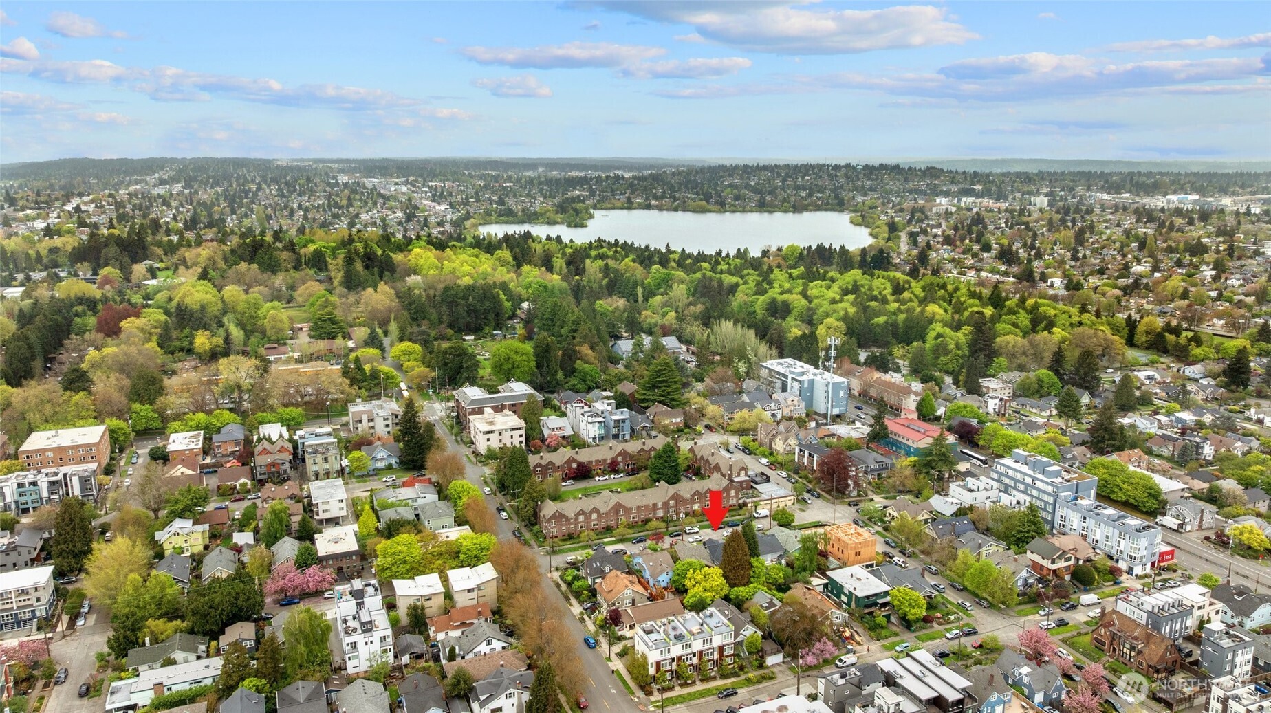 715 N 48th Street , Seattle, WA 98103