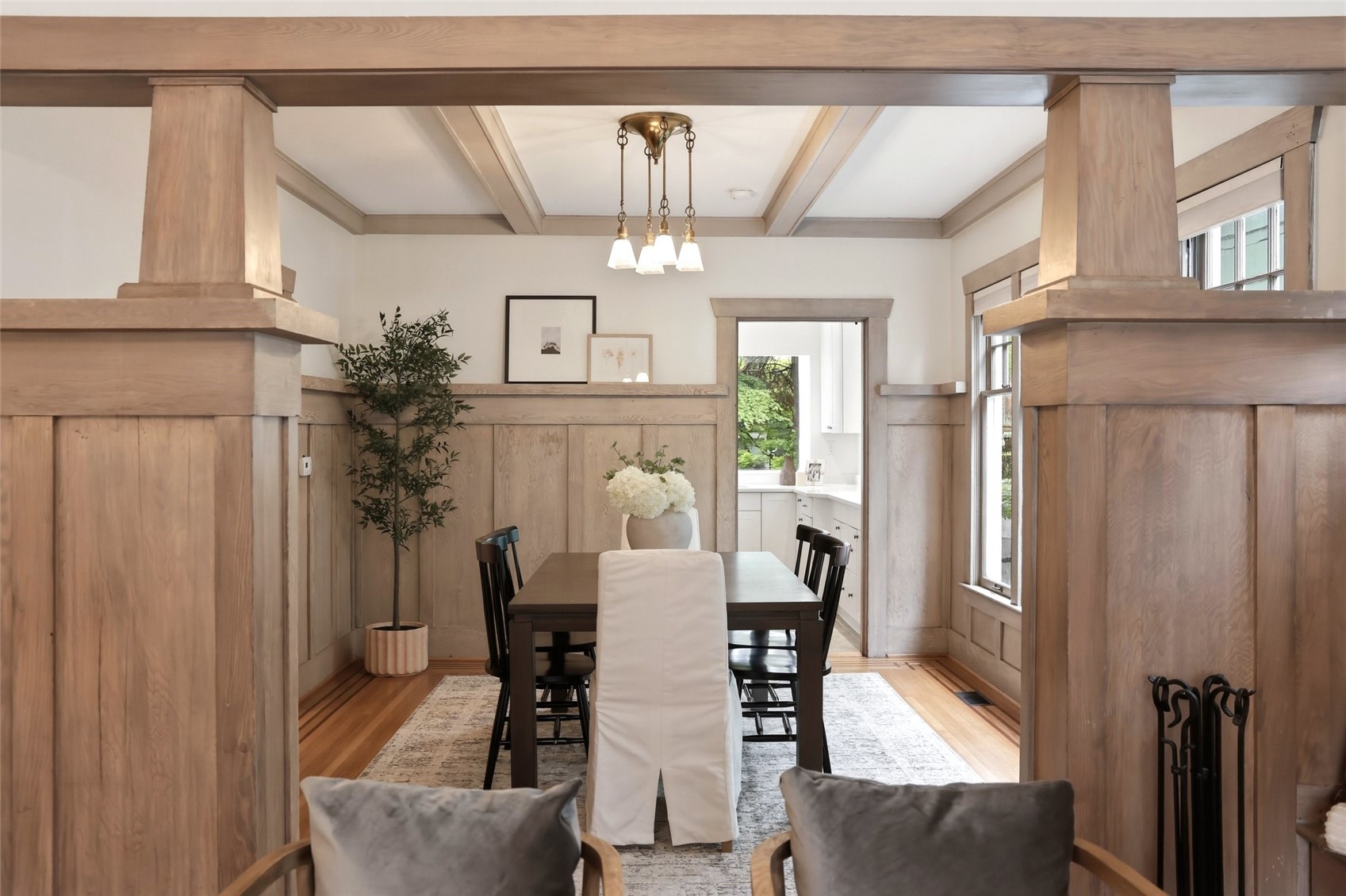 715 N 48th Street , Seattle, WA 98103