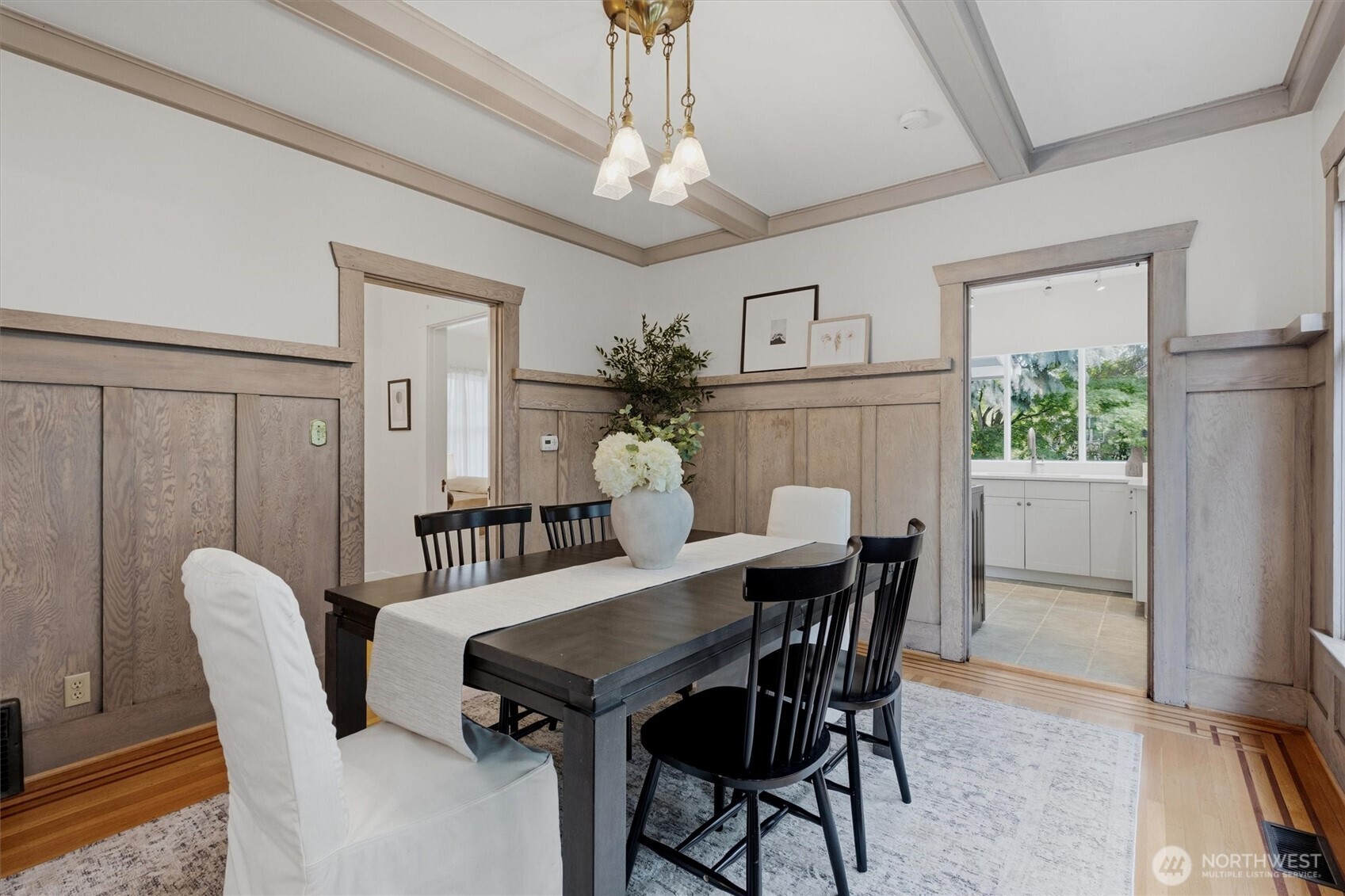 715 N 48th Street , Seattle, WA 98103