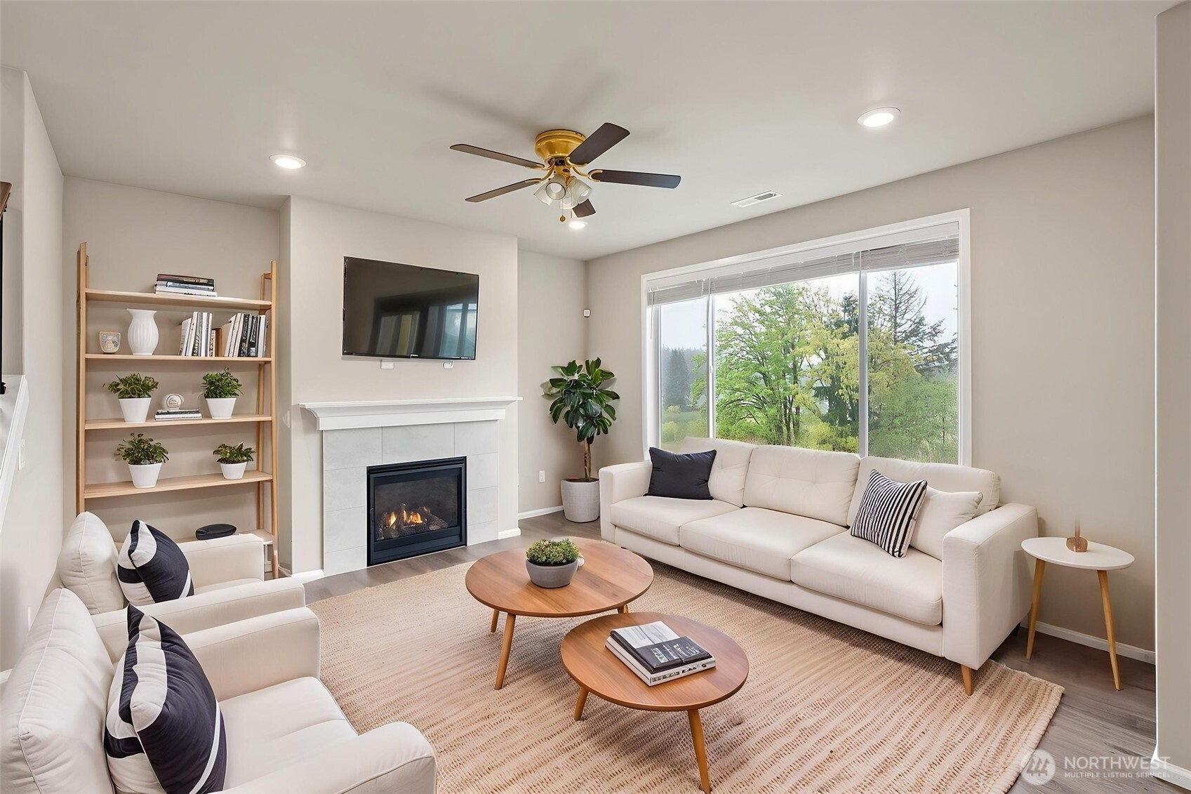 10432 Treasure Drive NW, Silverdale, WA 98383