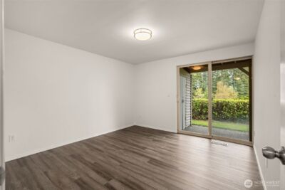 216 167th Place NE, Bellevue, WA 98008-4520 - Photo 32