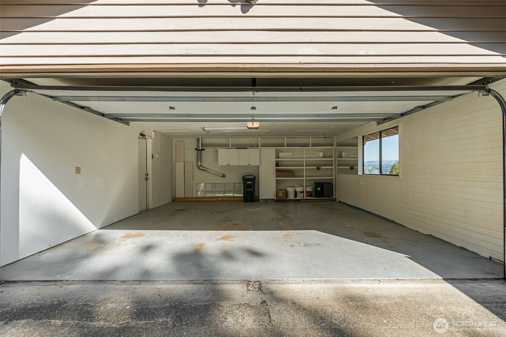 216 167th Place NE, Bellevue, WA 98008-4520