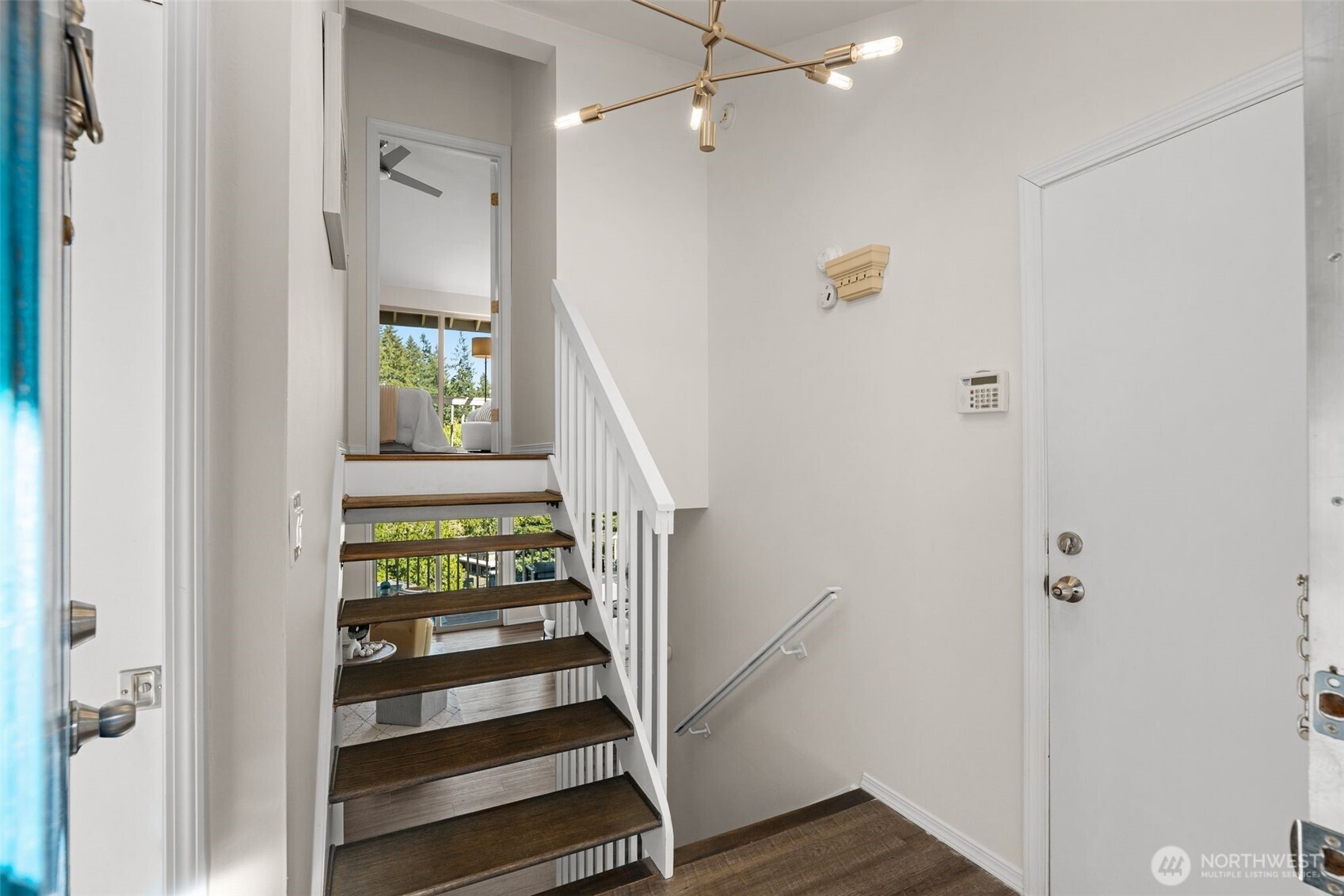 216 167th Place NE, Bellevue, WA 98008-4520