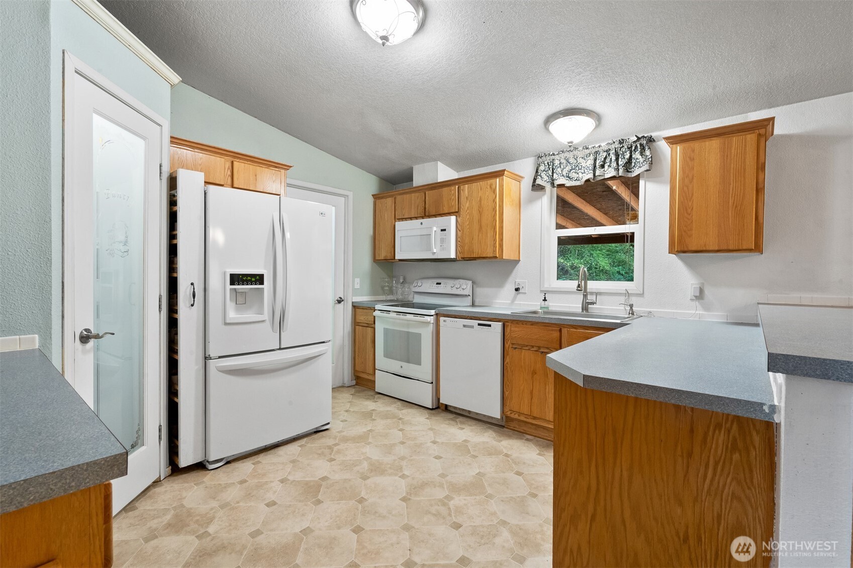 2702 143rd Avenue SE, Tenino, WA 98589