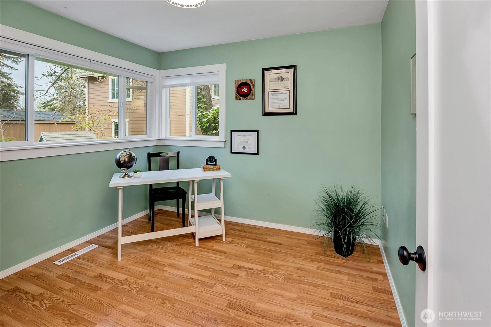 515 Ogle Avenue NE, North Bend, WA 98045