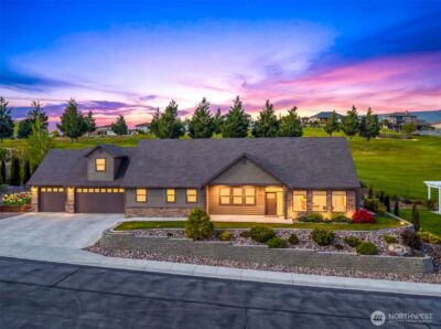 2741 SE Falcon View Drive , East Wenatchee, WA 98802 - Photo 2