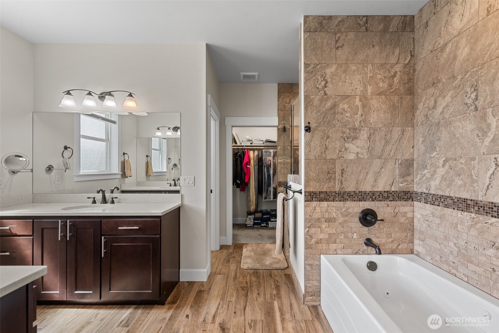 2741 SE Falcon View Drive , East Wenatchee, WA 98802