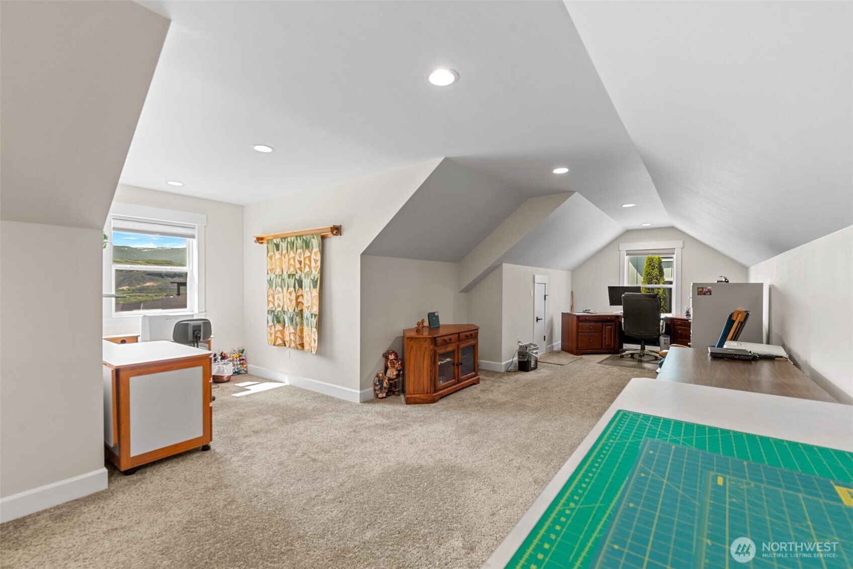 2741 SE Falcon View Drive , East Wenatchee, WA 98802