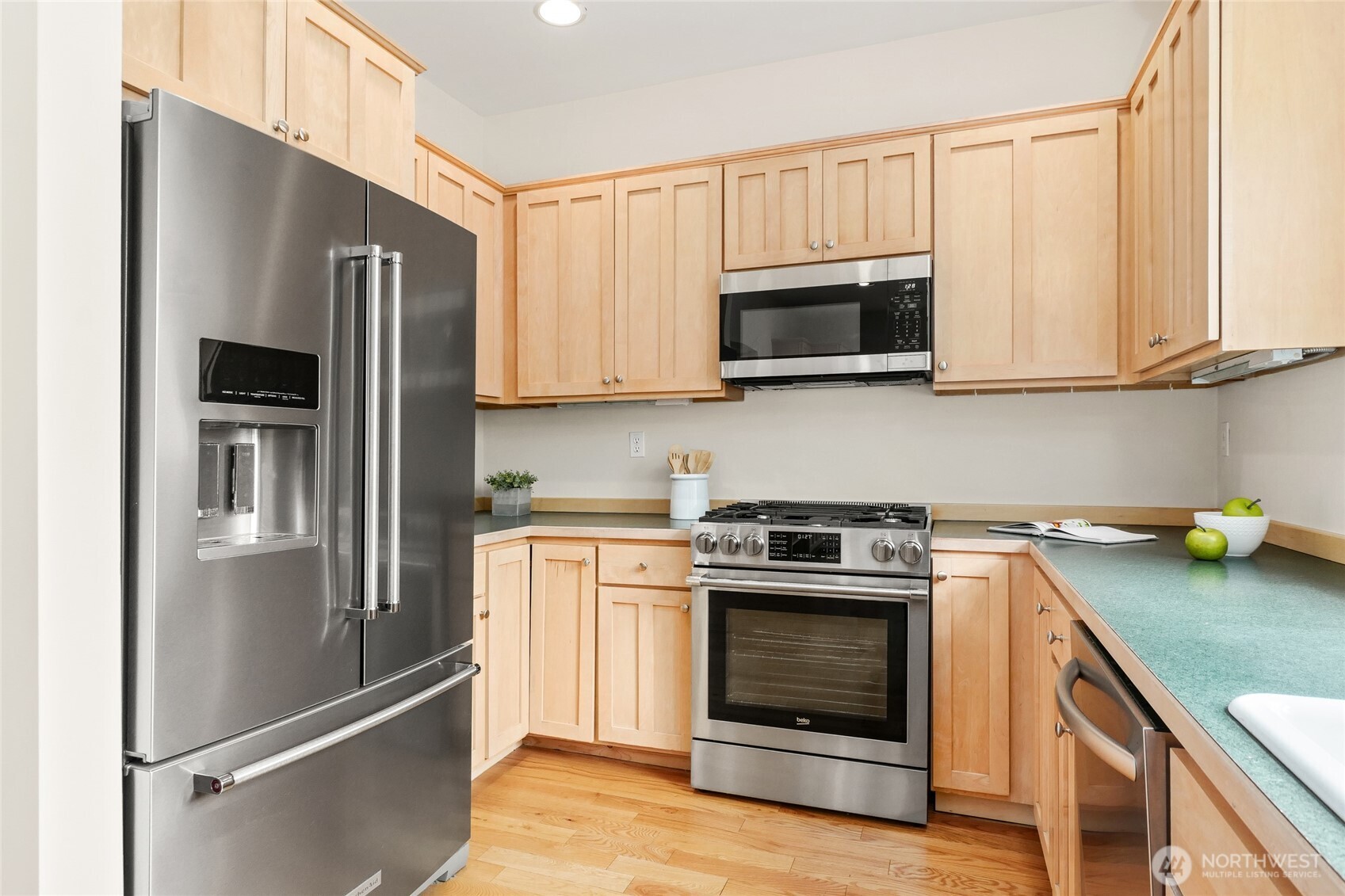 2821 NW 65th Street , Seattle, WA 98117